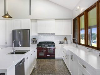 Modern White Kitchen - Builder in Southern Highlands, NSW